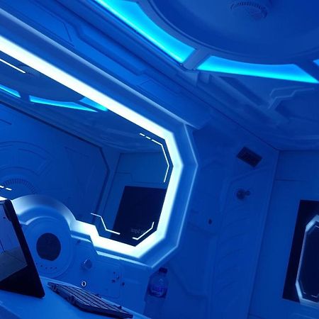Apollo Capsule Hotel Ende Zewnętrze zdjęcie