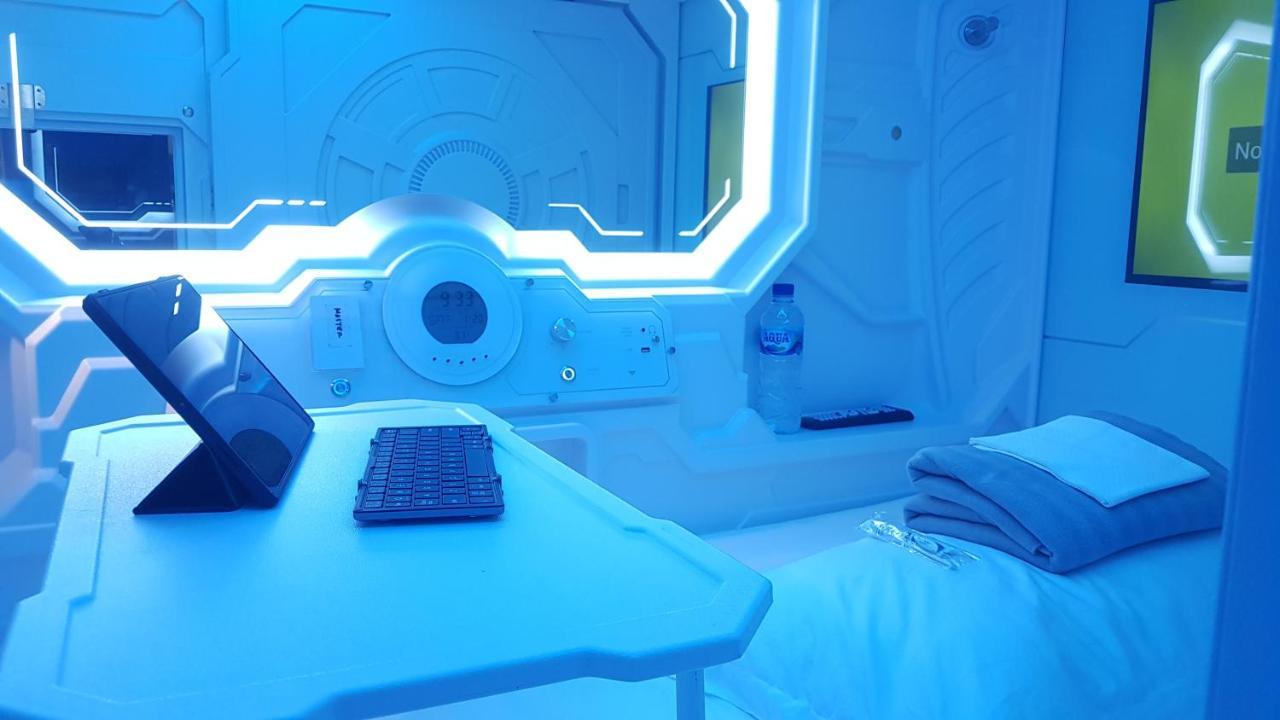 Apollo Capsule Hotel Ende Zewnętrze zdjęcie