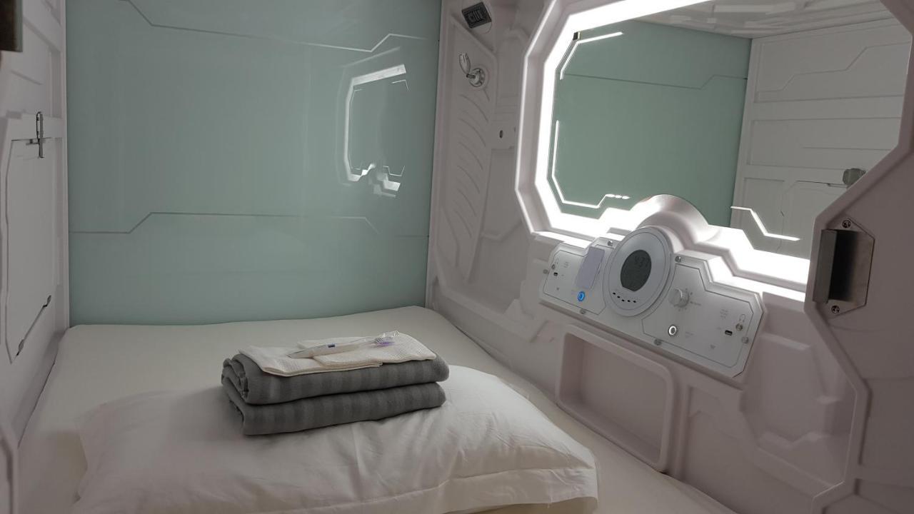Apollo Capsule Hotel Ende Zewnętrze zdjęcie